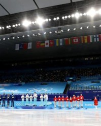 开云体育-花滑团体赛颁奖礼推迟 “突发状况”或与药检有关？